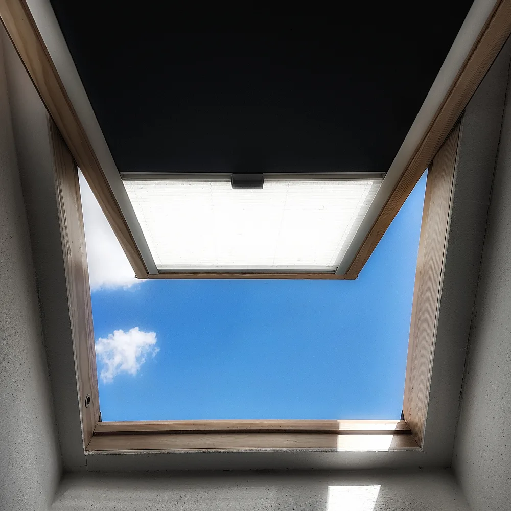 Poser un Velux : démarches, autorisations et prix à Taverny