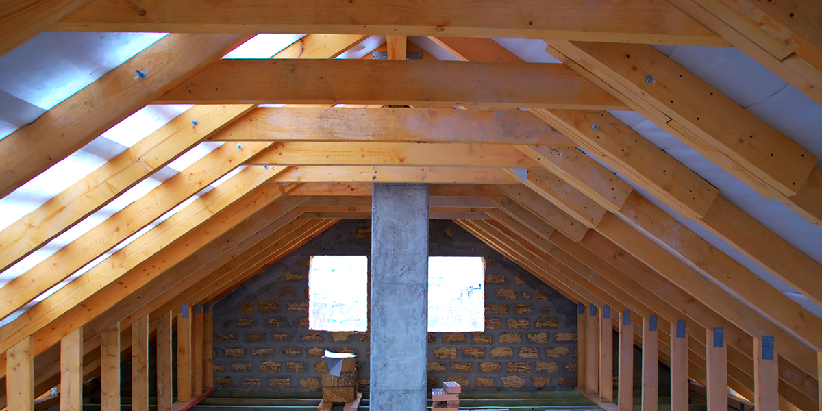 Rénovation charpente couvreur 95